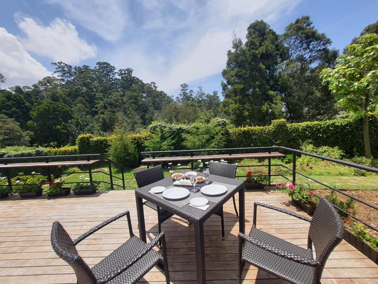 Hotel Chimneys Nuwara Eliya Esterno foto